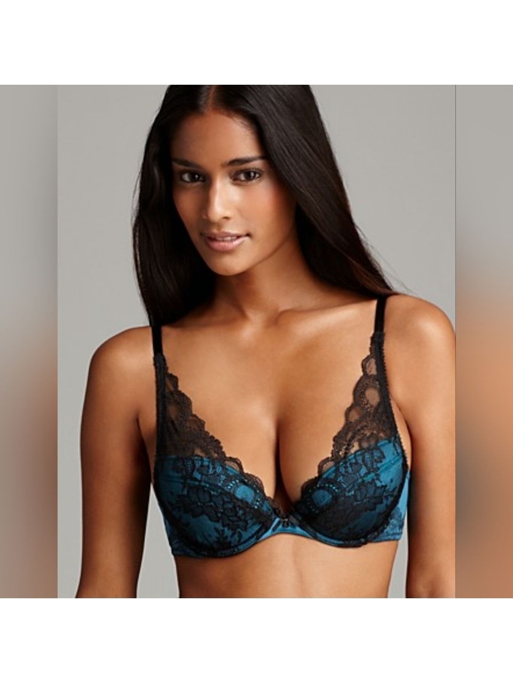 NWOT Chantelle Turqoise/Black Lace Paris Push Up Bra.  34D.  #1931